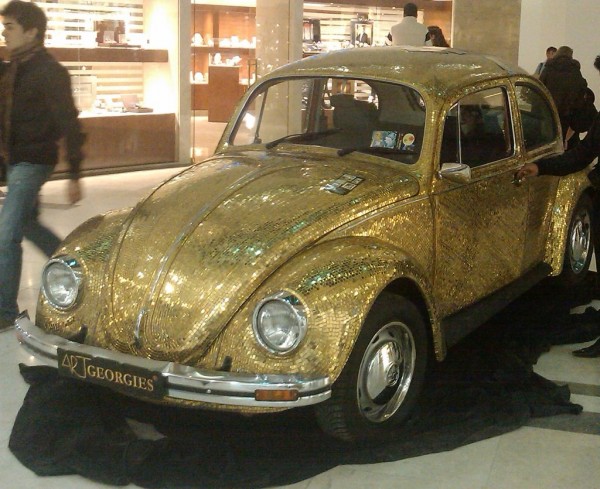 beetle auriu