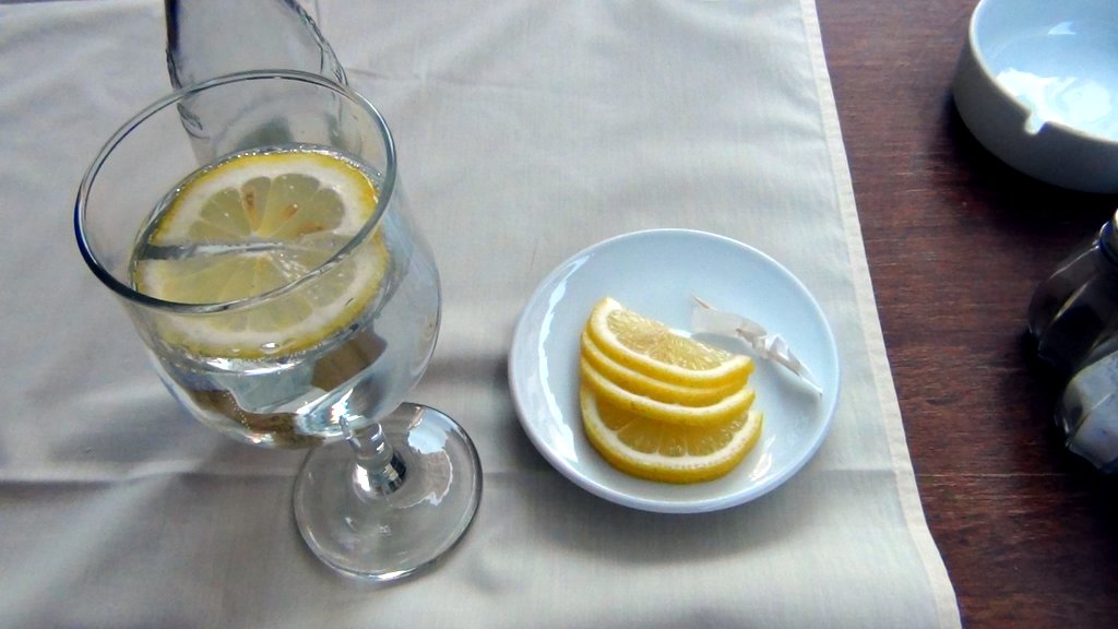 Ocoliți Crama Domnească din Centrul Vechi