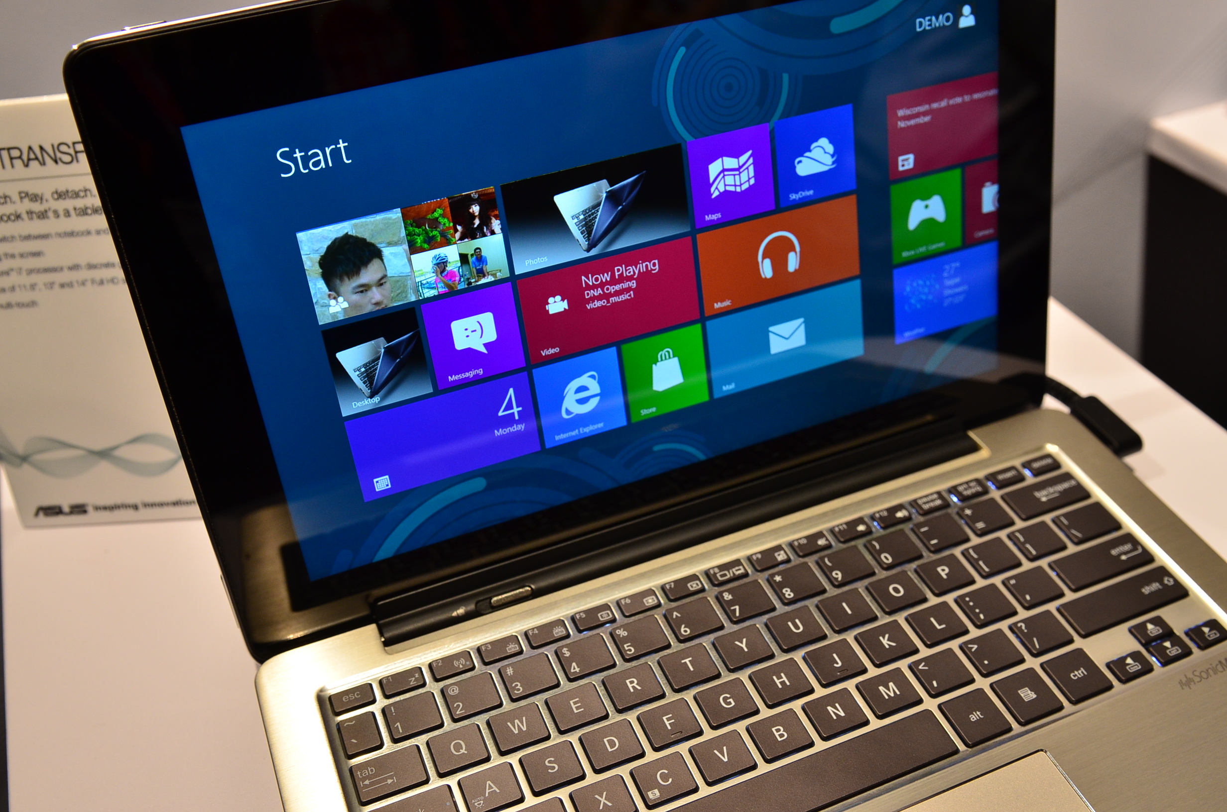 Asus windows. Планшет трансформер ASUS Windows. Планшет ASUS Transformer виндовс 7. ASUS планшет Windows 8. Планшет ASUS Windows 10.