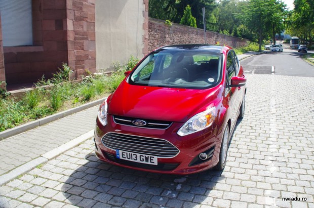 ford_c_max_energi_hybrid_12