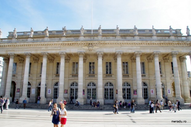 vivolis_bordeaux_25_teatru