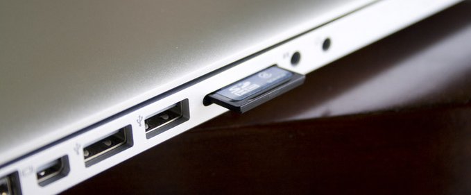 Hackingul microprocesoarelor din cardurile SD