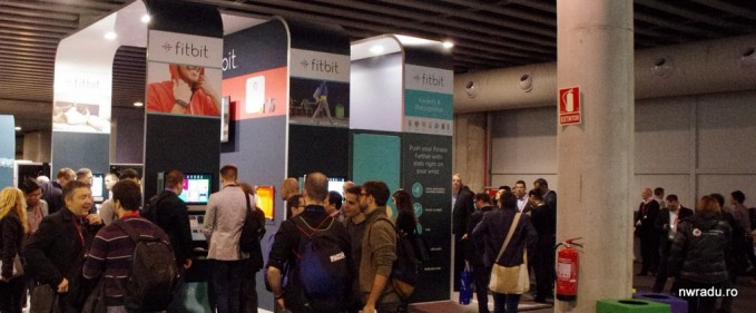 Accesoriile Fitbit de monitorizare a activității tale