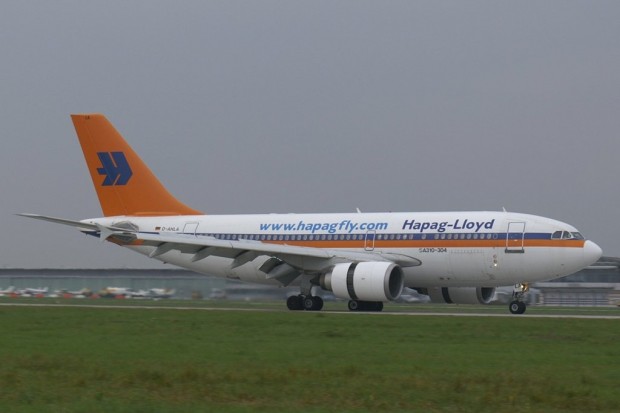 Airbus A310 seamănă cu A319, dar are 4+4 roți.