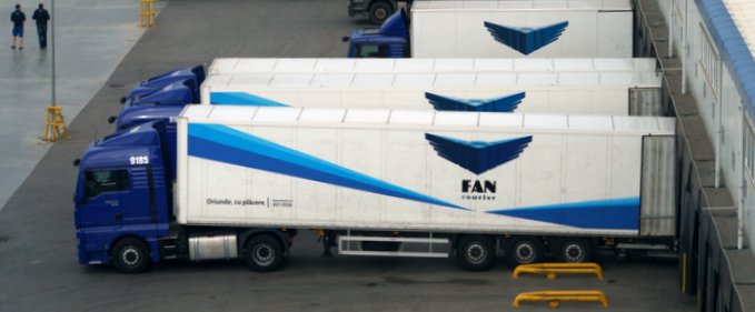 În vizită la FAN Courier: funcționarea instalației moderne de sortare a coletelor și pregătirile pentru Black Friday