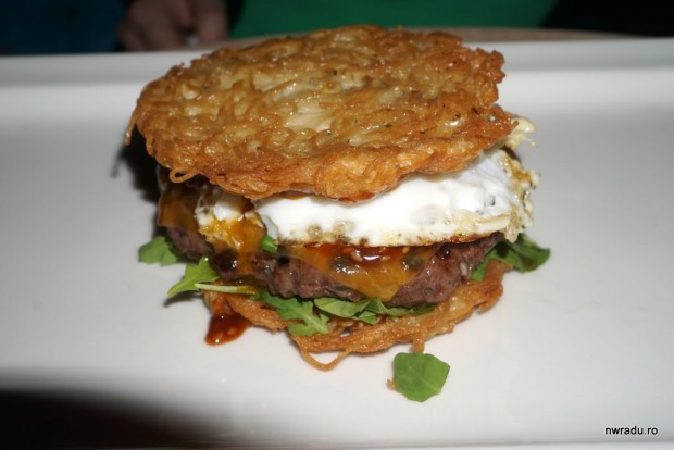 beraria_republic_13_ramen_burger