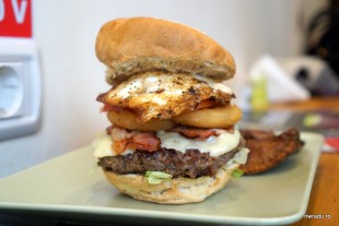 buffalo_baz_09_farm_burger