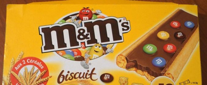 M&M biscuiți cu ciocolată