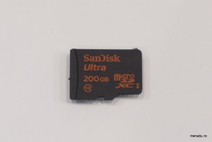 sandisk_mwc_6_card_200gb