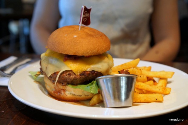 hard_rock_cafe_world_burger_tour_02_marimba