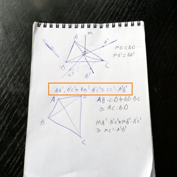 problema_triunghiuri