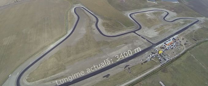 Știați că avem un circuit de curse auto-moto? Iată o tură pe Motor Park Romania