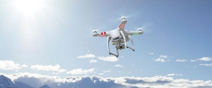 Mi-a trecut o dronă pe la fereastră