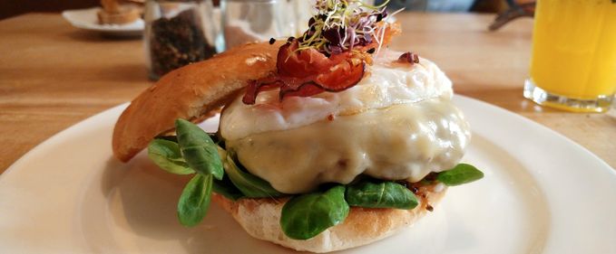 Turul Burgerilor: la Bistro de l’Arte în Brașov