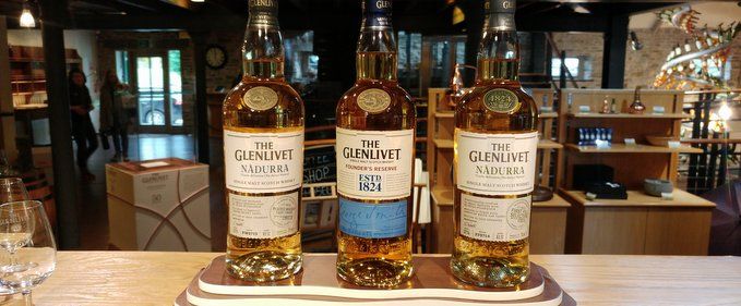 Cum se produce Glenlivet, unul dintre cele mai celebre whisky-uri single malt din lume