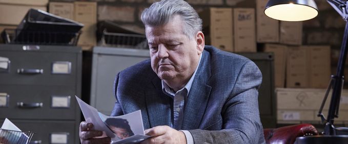 Seriale: Robbie Coltrane prezintă probe esențiale (p)