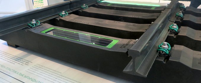 O nouă invenție: traverse din materiale reciclate ce generează și energie electrică