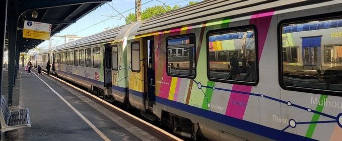 Tren mai rapid decât automobilul? SF!