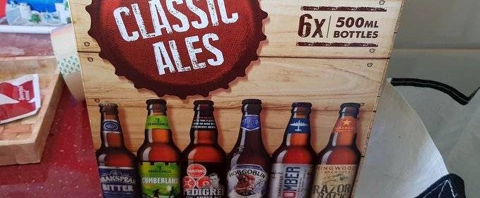 Am luat un 6-pack de diferite beri britanice