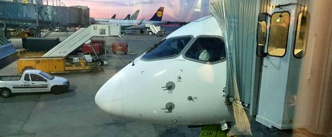 Cum am zburat cu noul Airbus A220-300