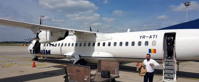 Blue Air micșorează flota, TAROM o crește pe a sa