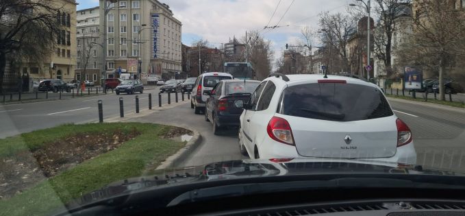Cum aș îmbunătăți eu banda de stânga de pe Lascăr Catargiu spre Buzești