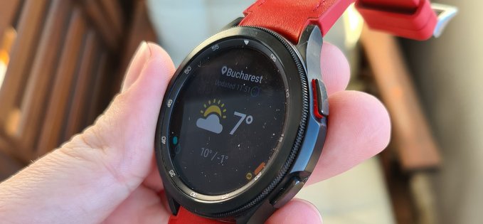 Mi-am luat ceas Samsung Watch4 Classic cu curea roșie