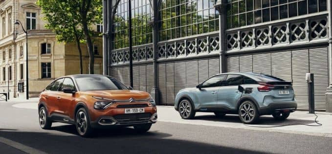 Noul Citroen C4 (also electric) arată bine prin oraș