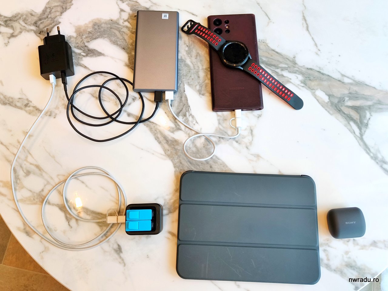 Portuguese despise Somehow Eu călătoresc cu un singur încărcător pentru toate gadgeturile mele de vacanță - iată cum încarc totul - nwradu blog Portuguese despise Somehow Eu călătoresc cu un singur încărcător pentru toate gadgeturile mele de vacanță - iată cum încarc totul - nwradu blog