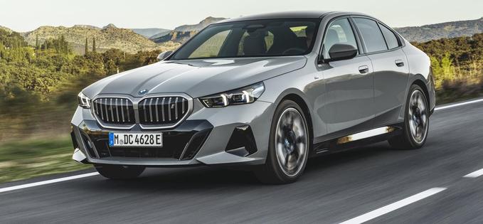 BMW prezintă noul model Seria 5, inclusiv varianta electrică i5 M60 xDrive