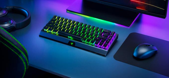 Review Razer Blackwidow V3 Mini cu Hyperspeed, o tastatură mecanică 65% de gaming