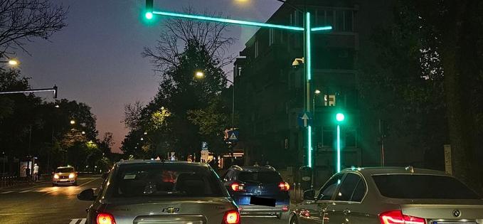 Am găsit un semafor extra-luminos pe Dorobanți