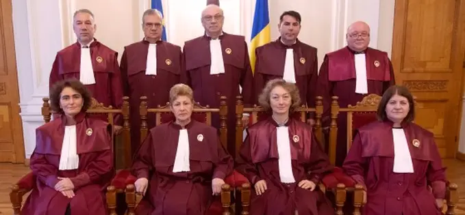 Curtea Constituțională încurajează direct corupția și șpaga în România