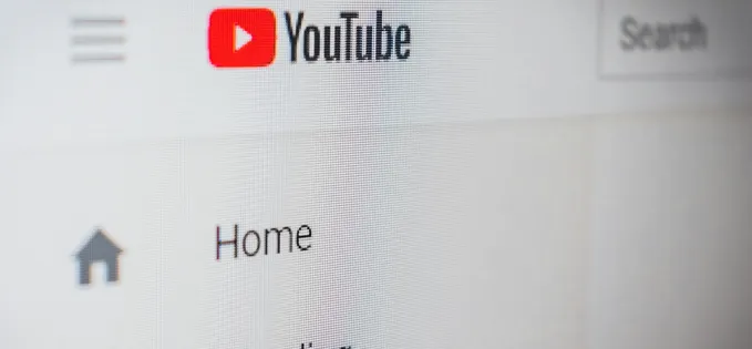 De ce am dezactivat imediat auto-dubbing-ul pe YouTube (și cred că toți creatorii români ar trebui să facă asta)