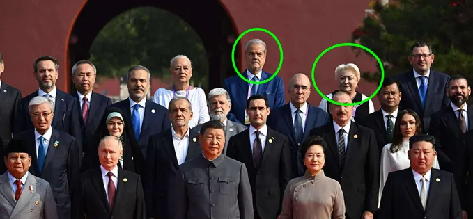 Sunt dezamăgit de liderii chinezi pentru că au invitat-o și pe Dăncilă la paradă