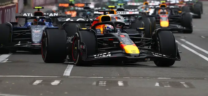 Formula 1 în Azerbaidjan: Norris nu reușește să profite de abandonul lui Piastri