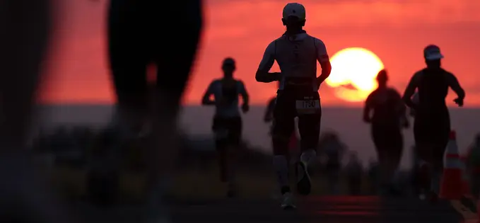 Să mai zici vreodată că ceva nu e posibil: o bunică de 80 de ani a terminat competiția Ironman