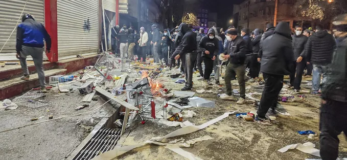 Meme cu Ceaușescu au devenit populare în Iran