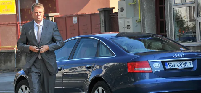 Cineva a cumpărat fosta mașina a lui Klaus Iohannis la licitație