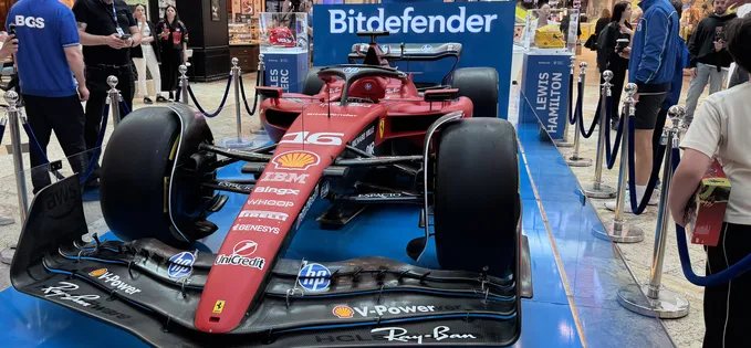 Bitdefender expune un monopost Ferrari în București, Cluj, Iași și Timișoara