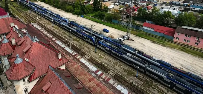 Vreo 35 de trenuri noi pentru Metrorex și CFR stau în continuare nefolosite