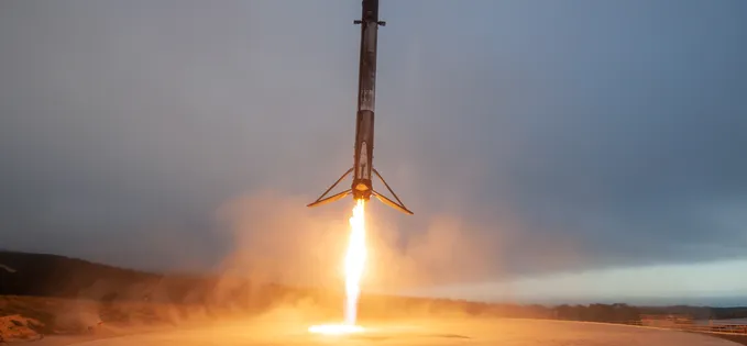 SpaceX ajunge departe cu rachetele lor reutilizabile în doar 10 ani