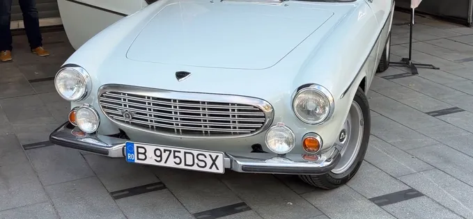 Am văzut cel mai frumos Volvo de epocă