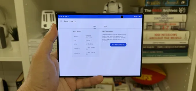 Primele benchmark-uri cu noul Samsung Fold8: pliabil mic și subțire cu răcire pe măsură
