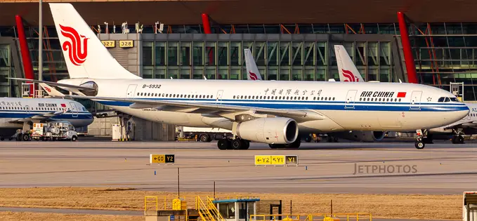Air China a început zborurile directe București-Beijing, cu un A330
